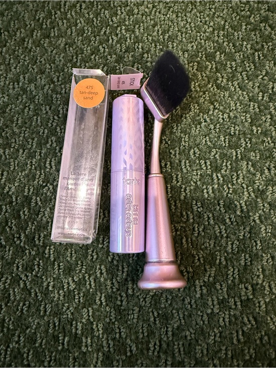 tarte Other - Tarte shape tape in tan deep sand with brush
